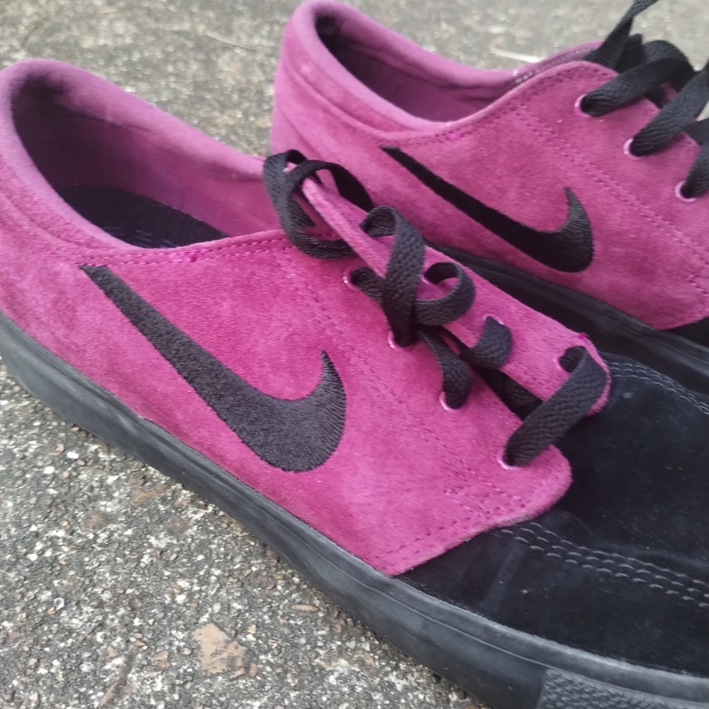 Nike Zoom Air Black and Purple Suede Sneakers - Men - Size 10